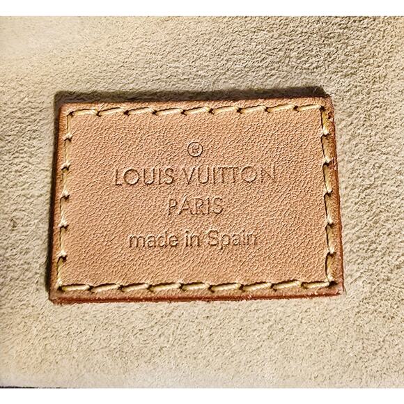 Louis Vuitton Artsy Tote MM Brown Canvas Monogram CA3160 - Picture 6 of 11